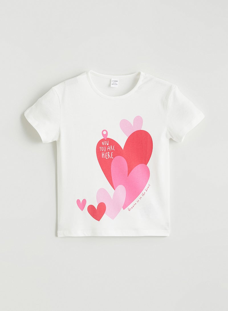 ال سي وايكيكي تيشيرت بناتي مطبوع برقبة دائرية - Image 1